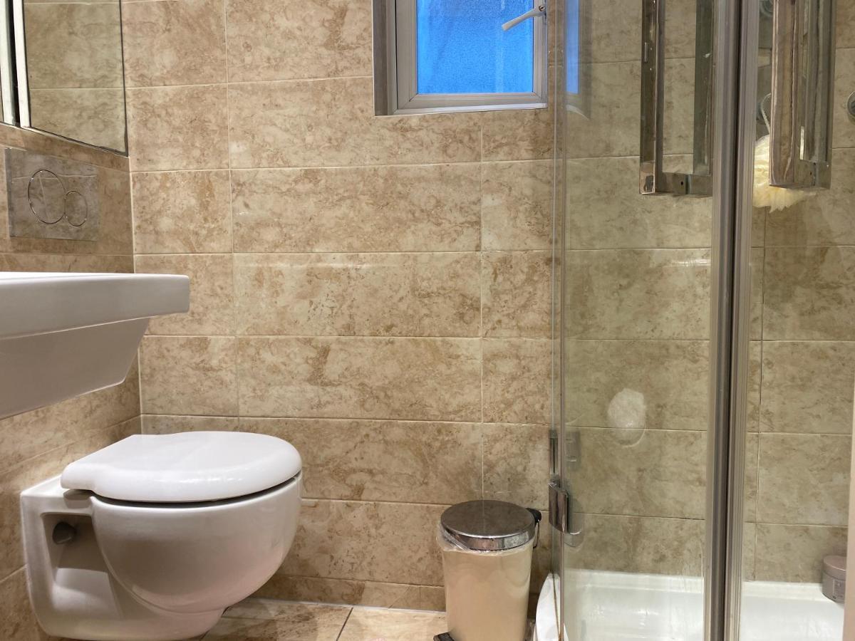 A Lovely Guest Room In West London Exterior photo